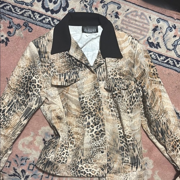 Cachet Brown and Black Jean Jacket with Luxurious Faux Fur - Picture 2 of 10